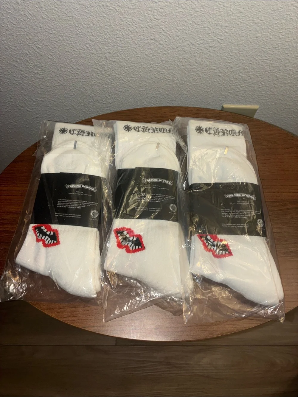 Chrome Hearts White Crew Socks with Red Lips - Pack of 1